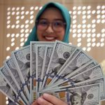 Dolar Makin Susah, Paylater Dikontrol, dan Bunga Bank Naik: Juli 2026, Bulan di Mana Uang Kamu Harus Berubah Sikap
